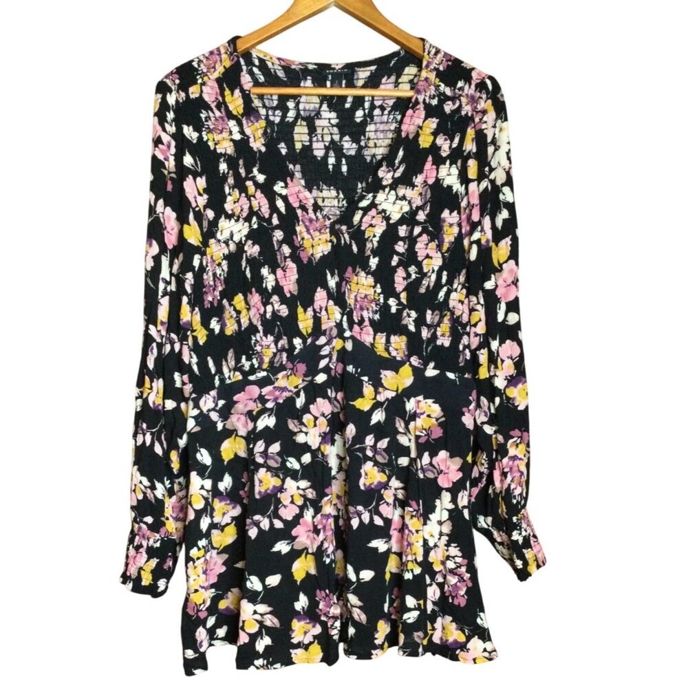 Torrid 2 Floral Babydoll Top Womens Size 2X Black Long Sleeve Smocked Tunic